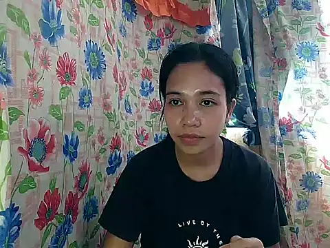 Snapshot of PinaySkinnyGirl chatting on 02-07-26, 02:41 PinaySkinnyGirl online show from 02-07-26, 02:41