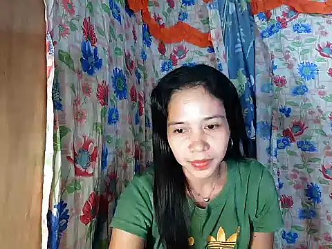 Snapshot of PinaySkinnyGirl chatting on 02-10-26, 10:47 PinaySkinnyGirl online show from 02-10-26, 10:47