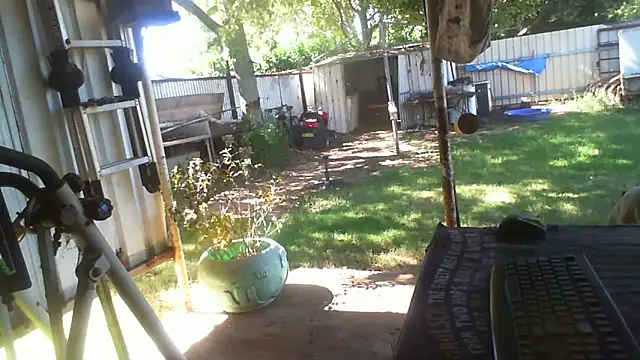 herbie010666 online show from 04-14-26, 04:06