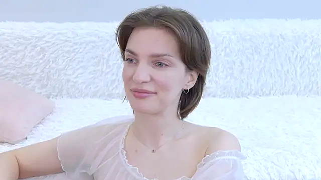 Beauty Alex online show from 02-06-26, 03:46