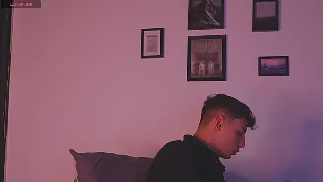 I Gabriel online show from 01-09-26, 04:19