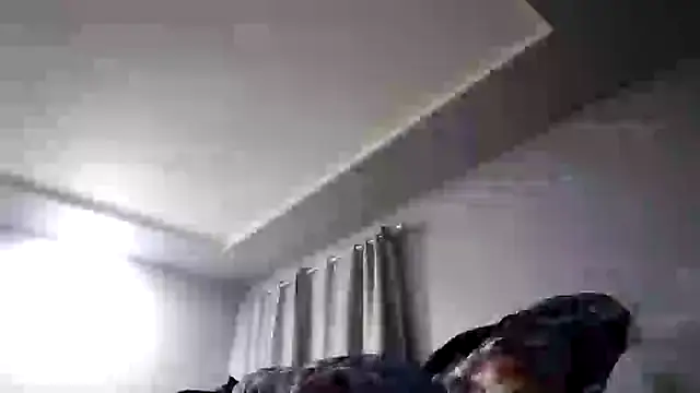 Snapshot of khloebanques chatting on 01-31-25, 03:20 khloebanques online show from 01-31-25, 03:20