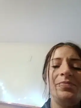 Snapshot of khloebanques chatting on 03-01-26, 11:49 khloebanques online show from 03-01-26, 11:49