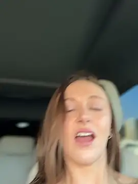 lunagirl13 online show from 02-06-26, 10:39