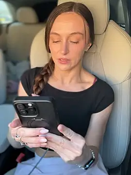 lunagirl13 online show from 03-13-26, 11:21