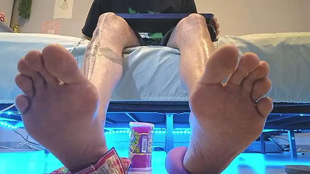 MattxFeet online show from 02-18-26, 08:49