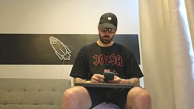 MattxFeet online show from 01-13-26, 05:17