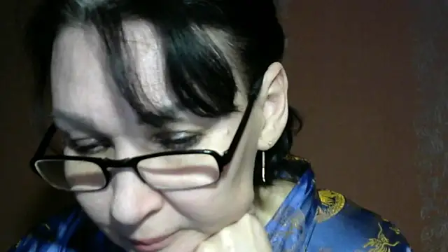 Snapshot of PrettyAndWild chatting on 02-28-26, 04:06 PrettyAndWild online show from 02-28-26, 04:06