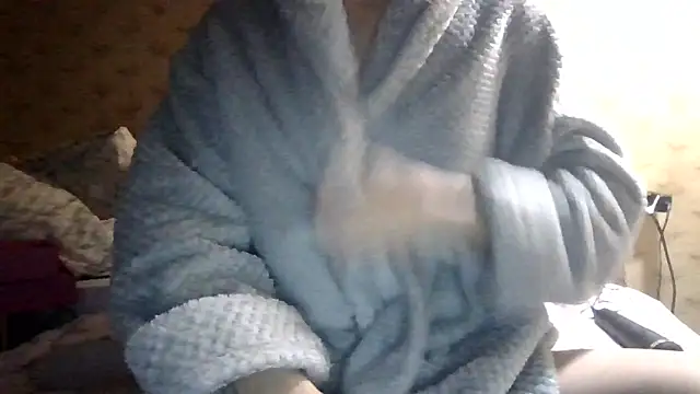 Snapshot of fabiolagg chatting on 12-04-25, 08:35 fabiolagg online show from 12-04-25, 08:35