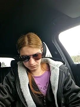 Snapshot of Geile-Luna chatting on 04-15-26, 02:54 Geile-Luna online show from 04-15-26, 02:54