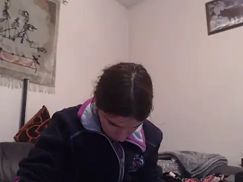 Geile-Luna online show from 10-27-25, 08:10