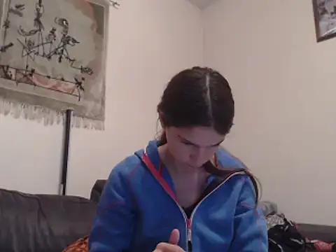 Geile-Luna online show from 10-22-25, 04:50