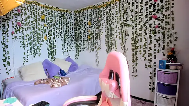 violeta milleer online show from 11-22-25, 05:23