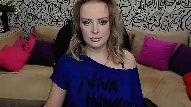 Hotdreamhere online show from 05-13-26, 04:41