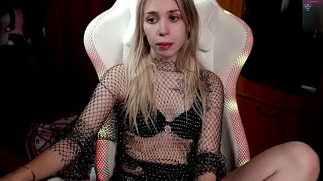 ho1yho1e online show from 10-26-25, 07:03