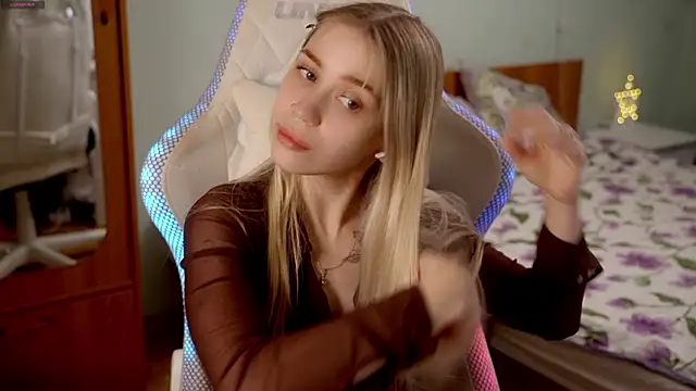 ho1yho1e online show from 03-17-26, 07:28