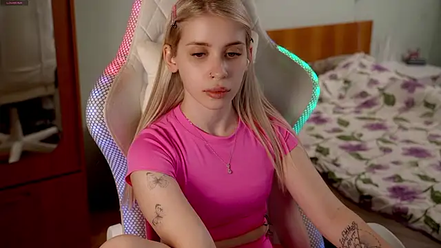 ho1yho1e online show from 03-25-26, 06:29