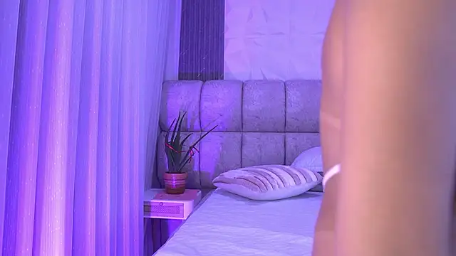 Snapshot of katy_rioss chatting on 02-25-26, 11:54 katy rioss online show from 02-25-26, 11:54