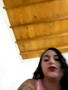 Snapshot of Hela_wet chatting on 10-09-25, 11:16 Hela wet online show from 10-09-25, 11:16