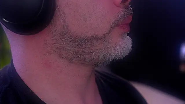 Sanders White online show from 09-16-25, 01:50