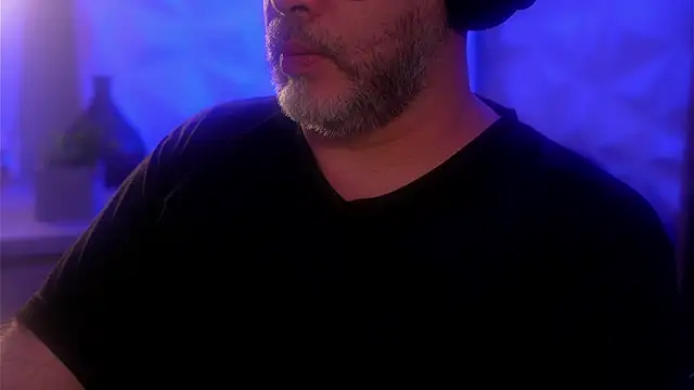 Sanders White online show from 10-06-25, 04:24