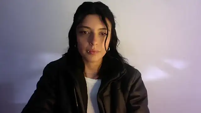 Snapshot of AneeSmith chatting on 12-20-24, 06:35 AneeSmith online show from 12-20-24, 06:35