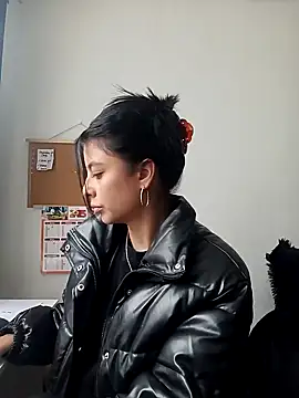 Snapshot of AneeSmith chatting on 01-25-25, 08:10 AneeSmith online show from 01-25-25, 08:10