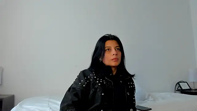 Snapshot of AneeSmith chatting on 02-14-25, 09:21 AneeSmith online show from 02-14-25, 09:21