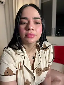 Snapshot of GeorginaJones chatting on 03-23-25, 12:36 GeorginaJones online show from 03-23-25, 12:36