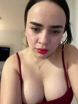 Snapshot of GeorginaJones chatting on 01-28-25, 01:29 GeorginaJones online show from 01-28-25, 01:29