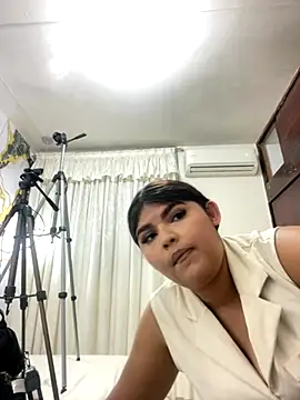 Lia sexx online show from 10-31-25, 05:31