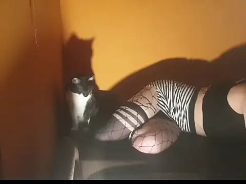 Lillisissi online show from 03-18-25, 05:02