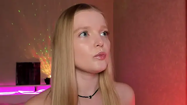 Ssweet annie online show from 10-28-25, 04:06