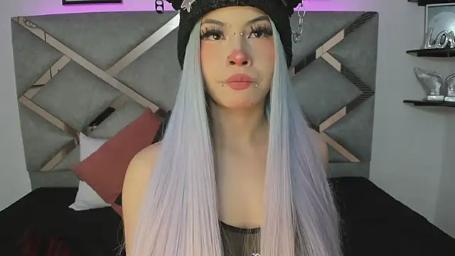Snapshot of Keidy_rose chatting on 02-19-25, 07:37 Keidy rose online show from 02-19-25, 07:37