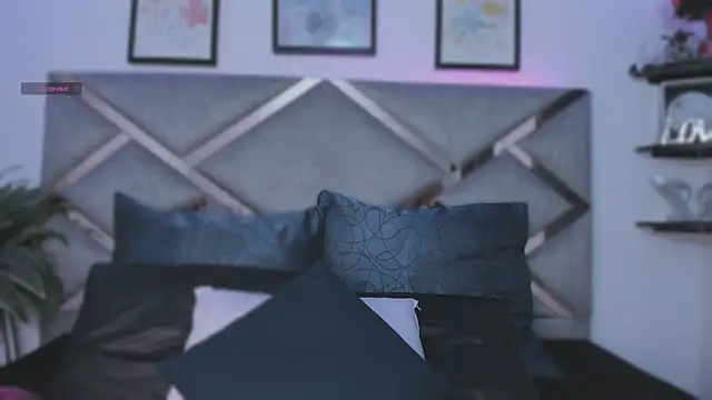 Keidy rose online show from 12-19-25, 07:05