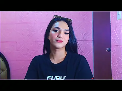 WONDERWOMAN2023 online show from 10-30-25, 11:23