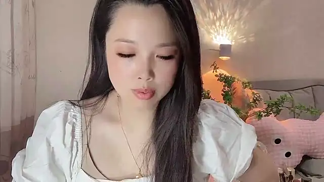 Snapshot of kk_lele chatting on 05-11-26, 04:04 kk lele online show from 05-11-26, 04:04