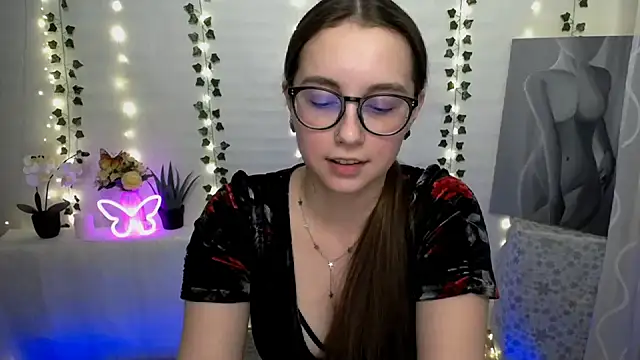 SweetPrincess  online show from 03-13-25, 04:01