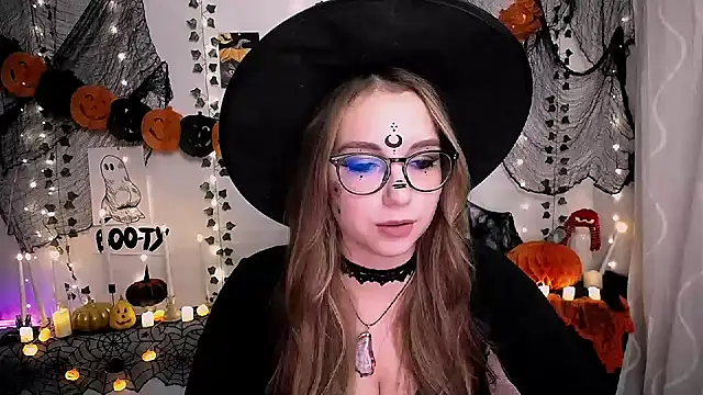 SweetPrincess  online show from 10-29-25, 08:46