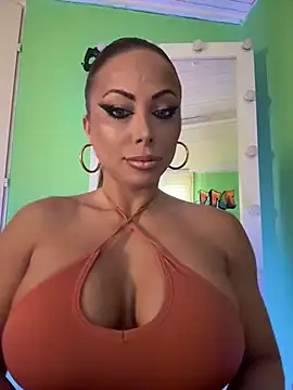 Snapshot of TamaraSavage chatting on 02-09-26, 10:13 TamaraSavage online show from 02-09-26, 10:13