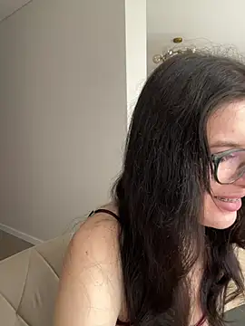 Snapshot of little_belucci chatting on 06-06-26, 12:54 little belucci online show from 06-06-26, 12:54