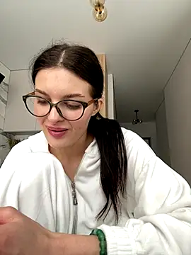 little belucci online show from 01-08-26, 12:00