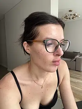 Snapshot of little_belucci chatting on 06-10-26, 12:17 little belucci online show from 06-10-26, 12:17