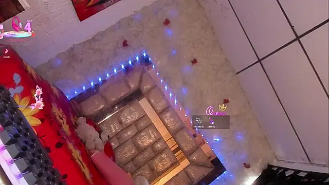 Snapshot of Sofia_waltonx chatting on 05-12-26, 01:06 Sofia waltonx online show from 05-12-26, 01:06