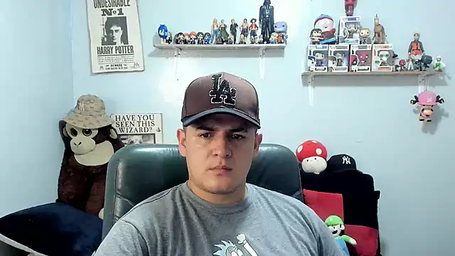 Snapshot of ney_22 chatting on 05-01-26, 02:05 ney 22 online show from 05-01-26, 02:05