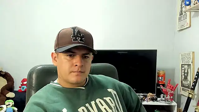Snapshot of ney_22 chatting on 05-06-26, 01:15 ney 22 online show from 05-06-26, 01:15