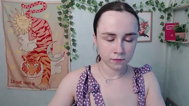 Snapshot of VeryVeryVeryShy_ chatting on 06-22-26, 05:48 VeryVeryVeryShy online show from 06-22-26, 05:48