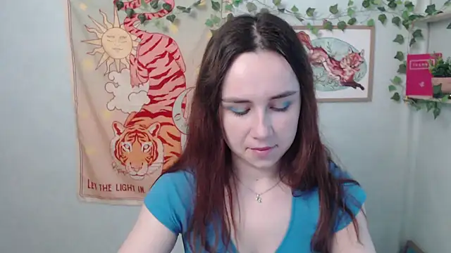 Snapshot of VeryVeryVeryShy_ chatting on 05-18-26, 05:45 VeryVeryVeryShy online show from 05-18-26, 05:45