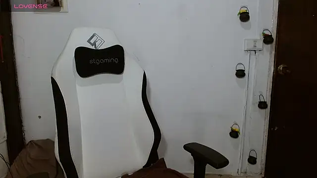 bety-cum2 online show from 06-19-26, 10:25