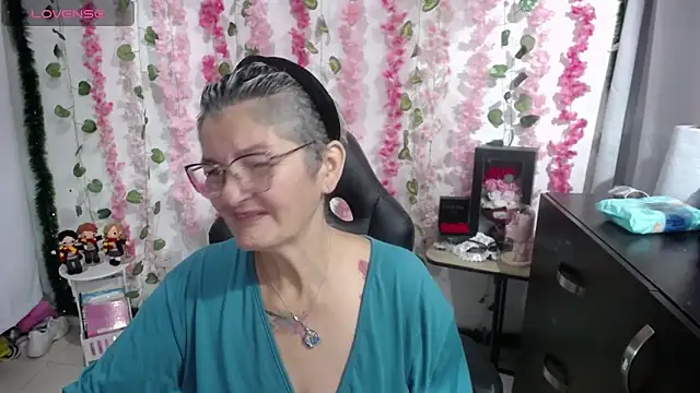 bety-cum2 online show from 03-22-25, 11:00